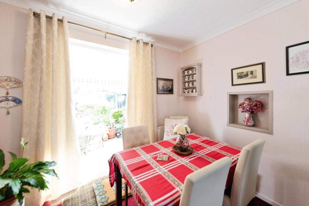 Beauchamp Avenue, Gosport, Hampshire, PO13 - View 5