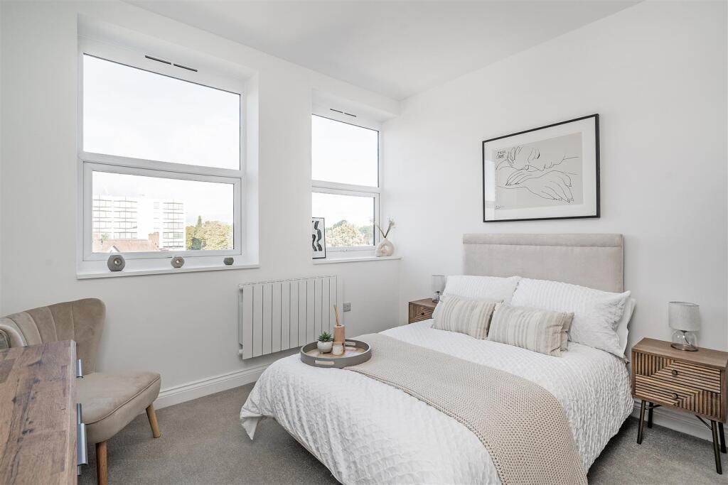 Apartment in Solihull, Olton - View 2