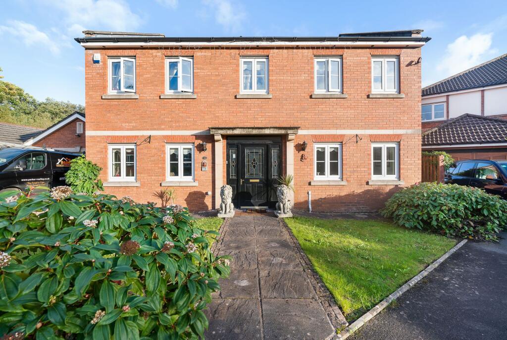 5-bed detached on St. Brides Manor, Llantwit Fardre, CF38, £600,000