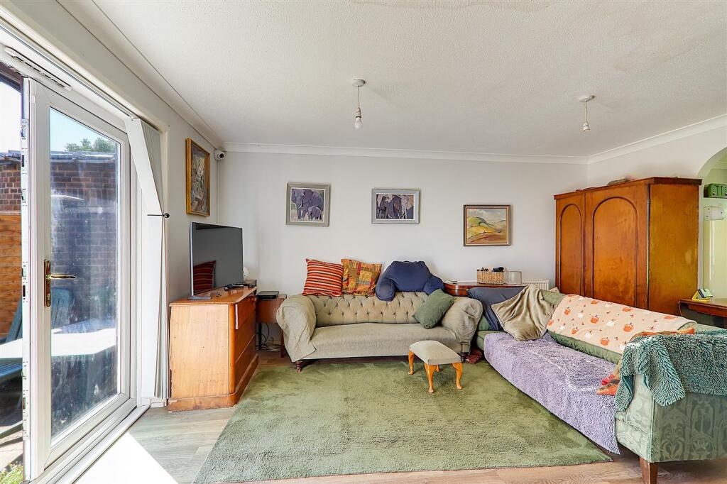 House in Worthing, West Sussex - View 4