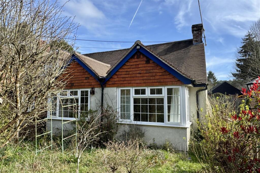 Main image of property: Elstead