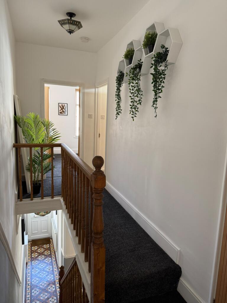 House in Cardiff, Maindy, Cathays - More