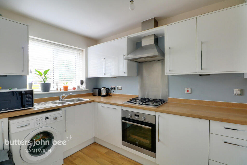 House in Shavington - View 4