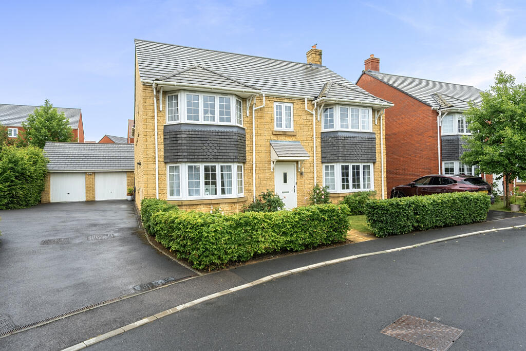 Main image of property: Cozens Grove, Shrivenham, Swindon, SN6