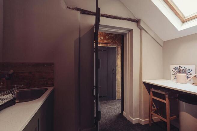 Studio_003.jpg