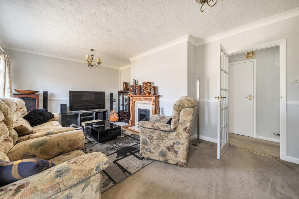 House in Taunton, Galmington - View 2
