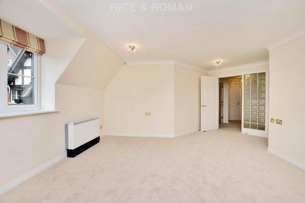 Hinchley Manor, Hinchely Wood photo 3