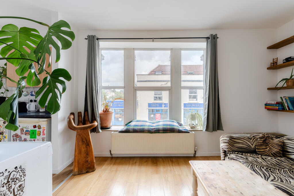 Apartment in Bristol, St Agnes, St Paul's - View 2