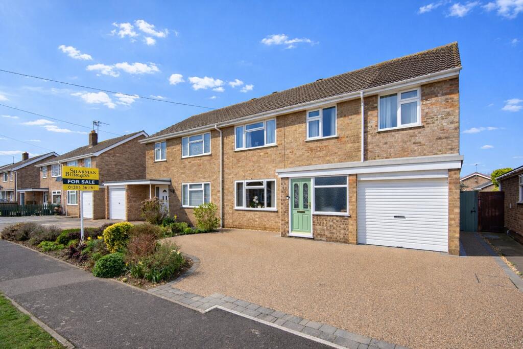 4-bed semi-detached on Margaret Drive, Boston, PE21, £239,950