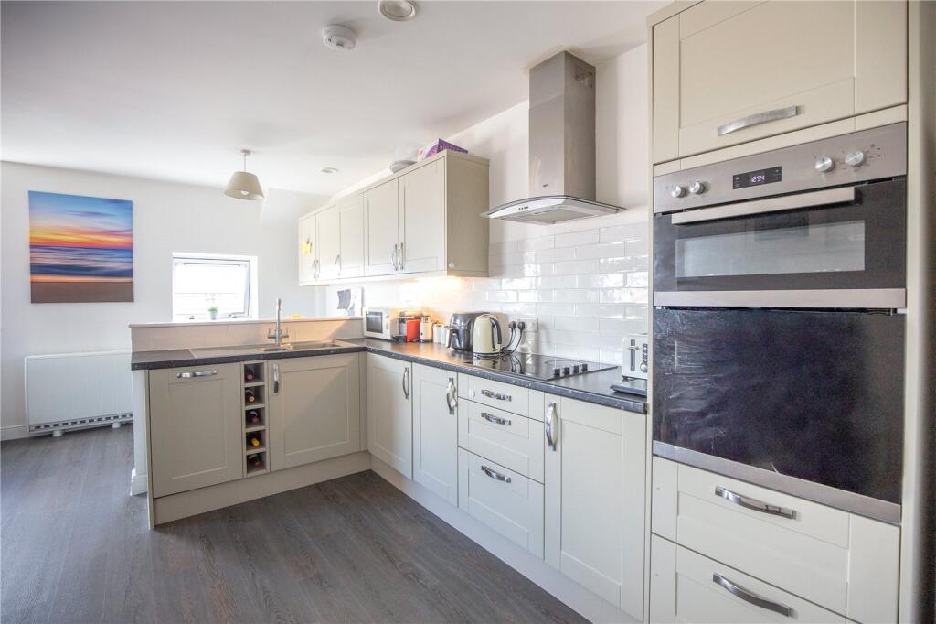 Apartment in Bristol - View 4