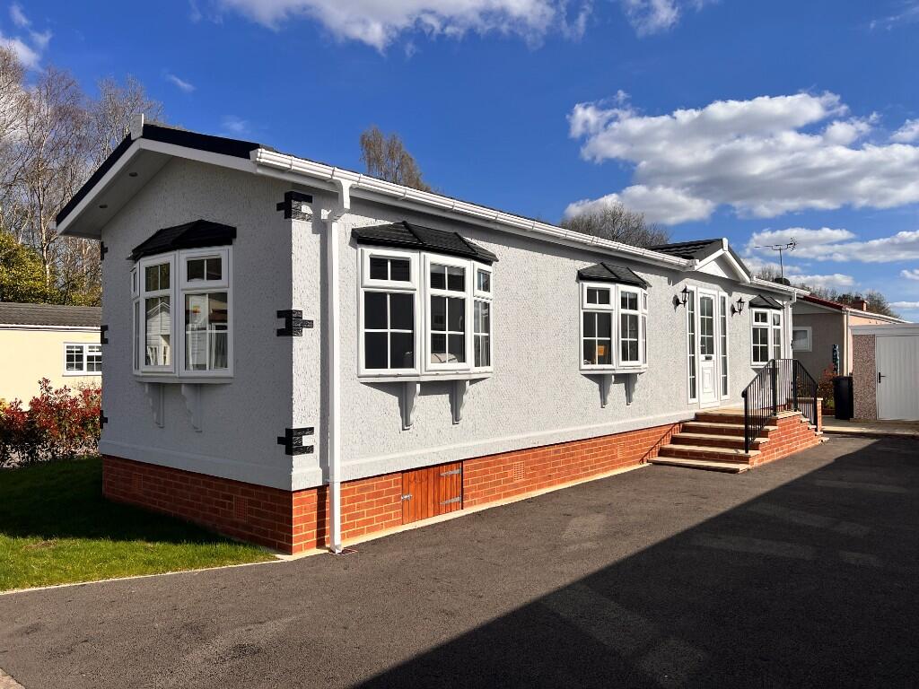 Main image of property: Fifth Avenue, Holly Lodge, Tadworth, Surrey, KT20