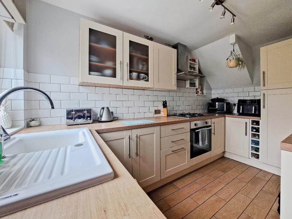 St Martins Road, Deal, Kent, CT14 9PB - View 3