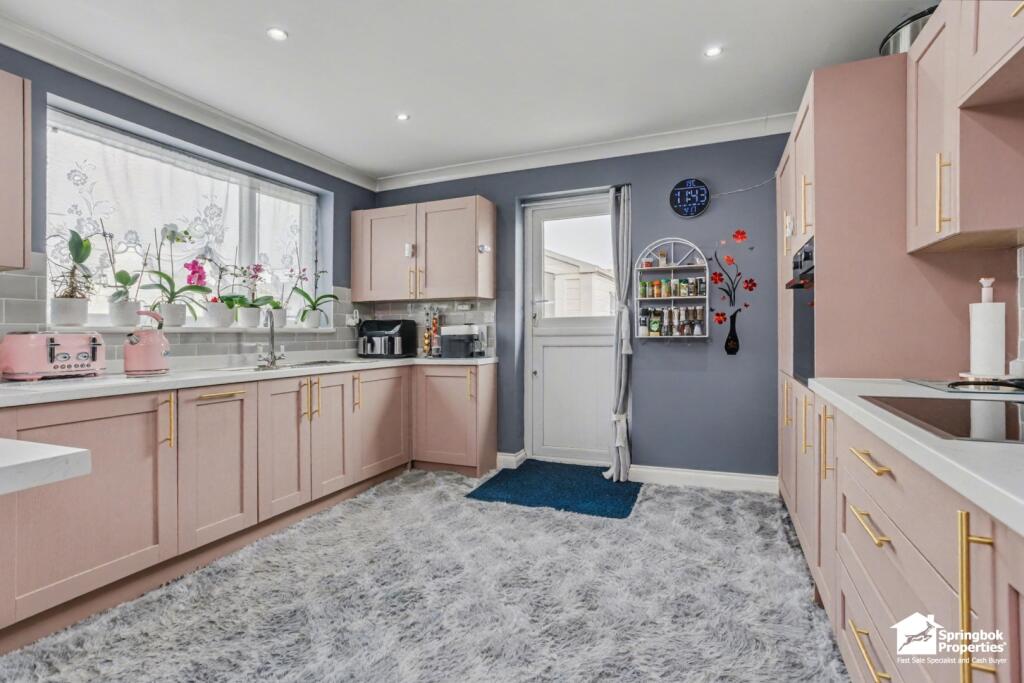 House in Eastbourne, East Sussex - View 6