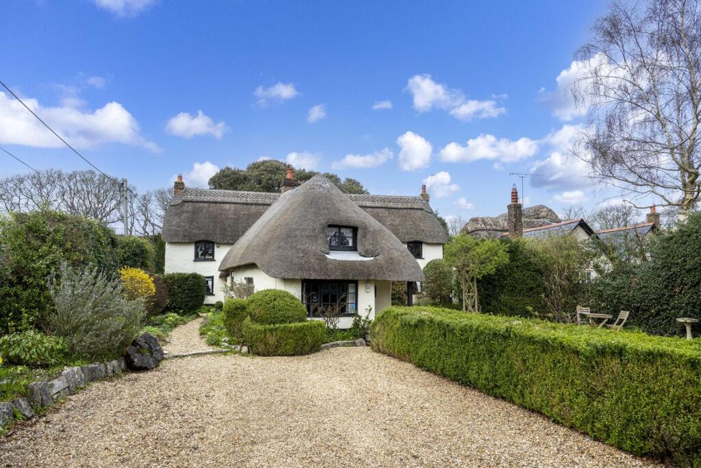Main image of property: Chewton Common Road, Highcliffe On Sea
