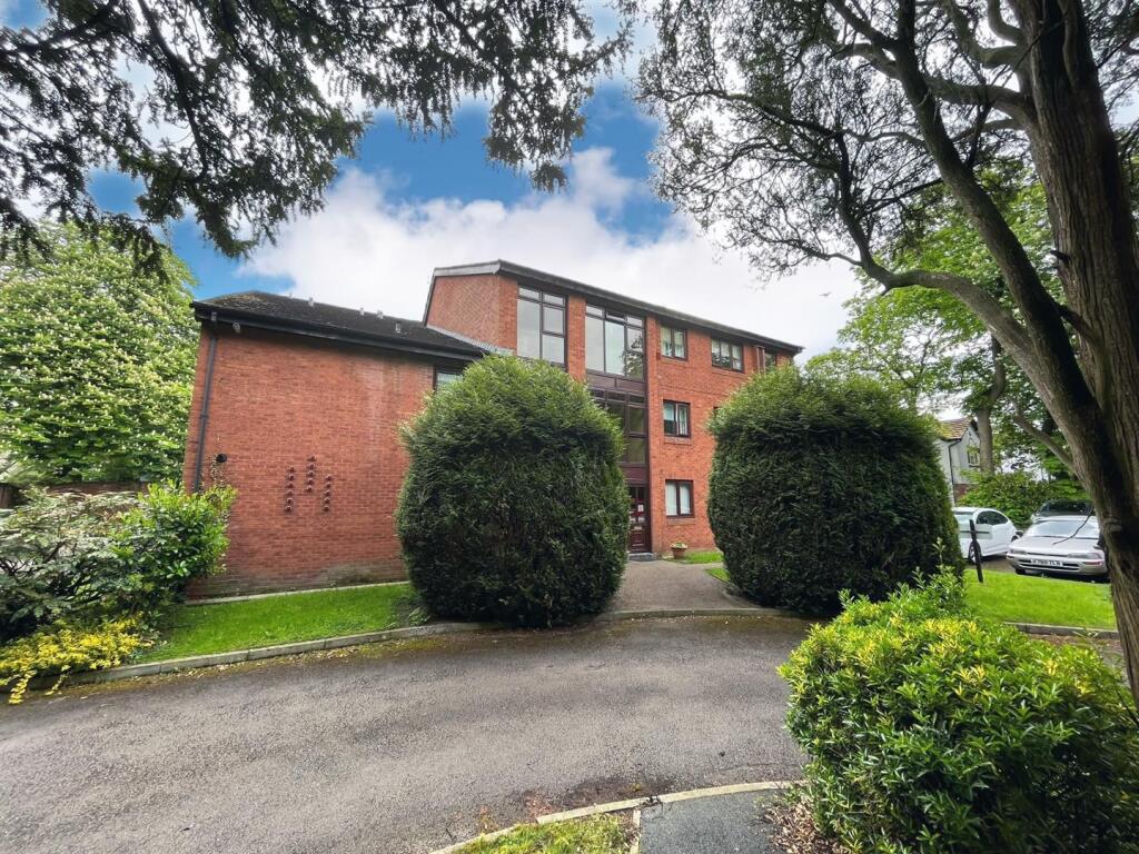 1-bed house on Ellan Brook Lodge, 157 Brooklands Road, Sale, £70,000