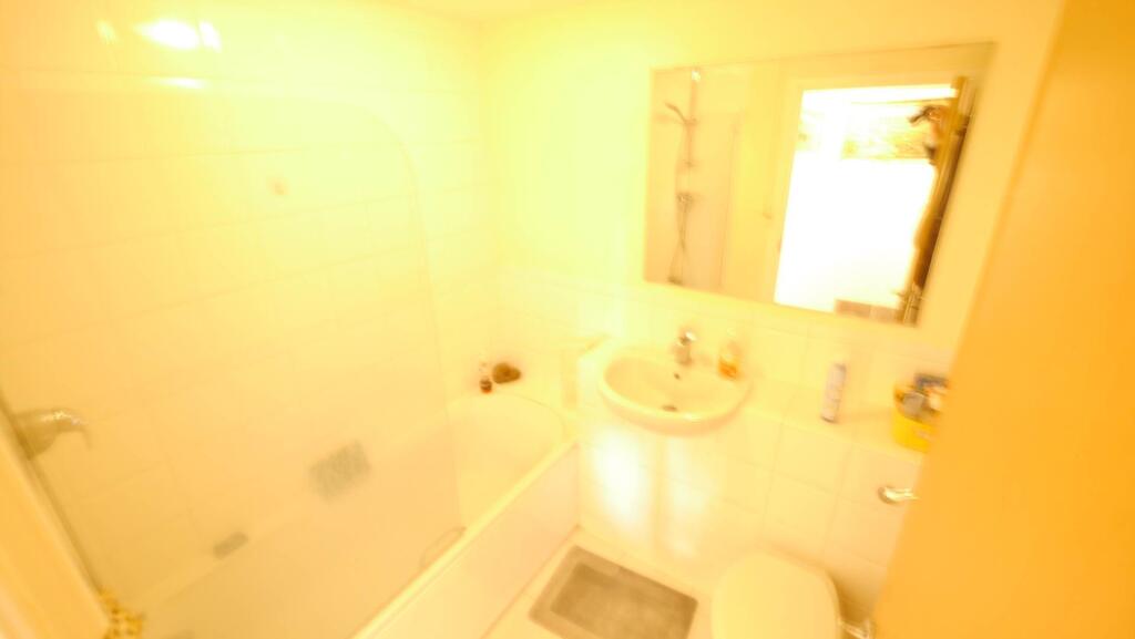 Apartment in Watford - View 4