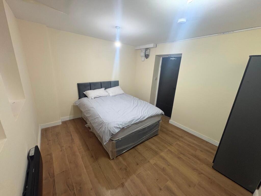 House in Doncaster, South Yorkshire - View 2