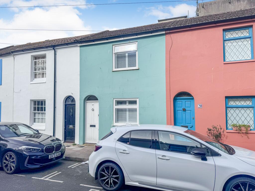 Main image of property: 27 Kemp Street, Brighton, East Sussex, BN1 4EF