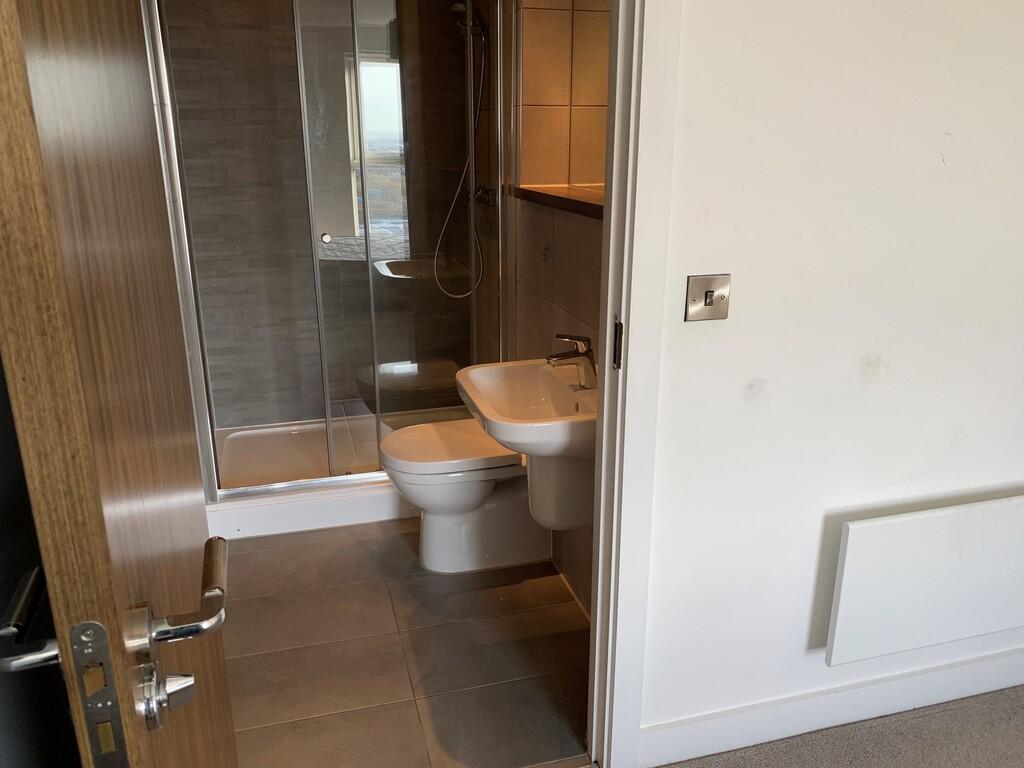 Apartment in Salford, Greater Manchester - More