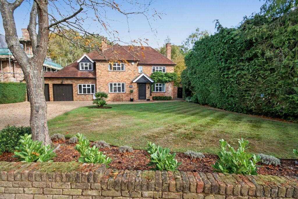 Main image of property: Howards Thicket, Gerrards Cross, Buckinghamshire, SL9