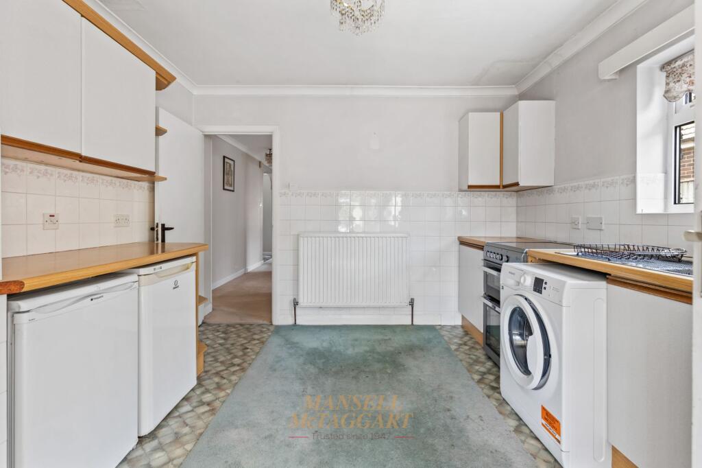 House in Redhill - View 3