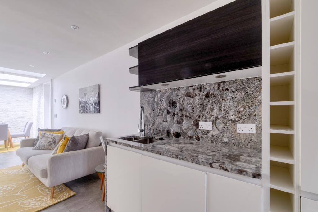2 bedroom terraced house for rent