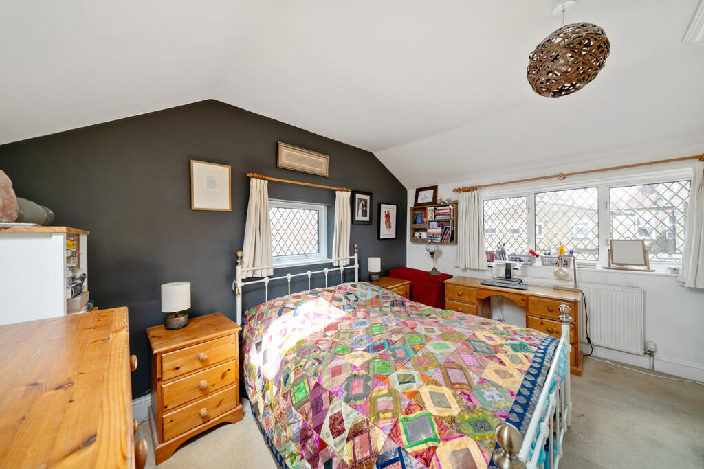 House in London, Hanwell - More