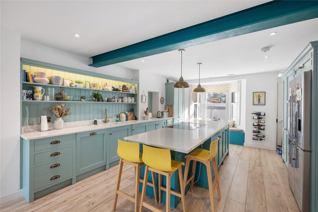 House in London - View 5