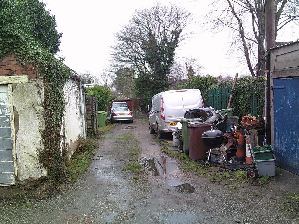 Photo 3