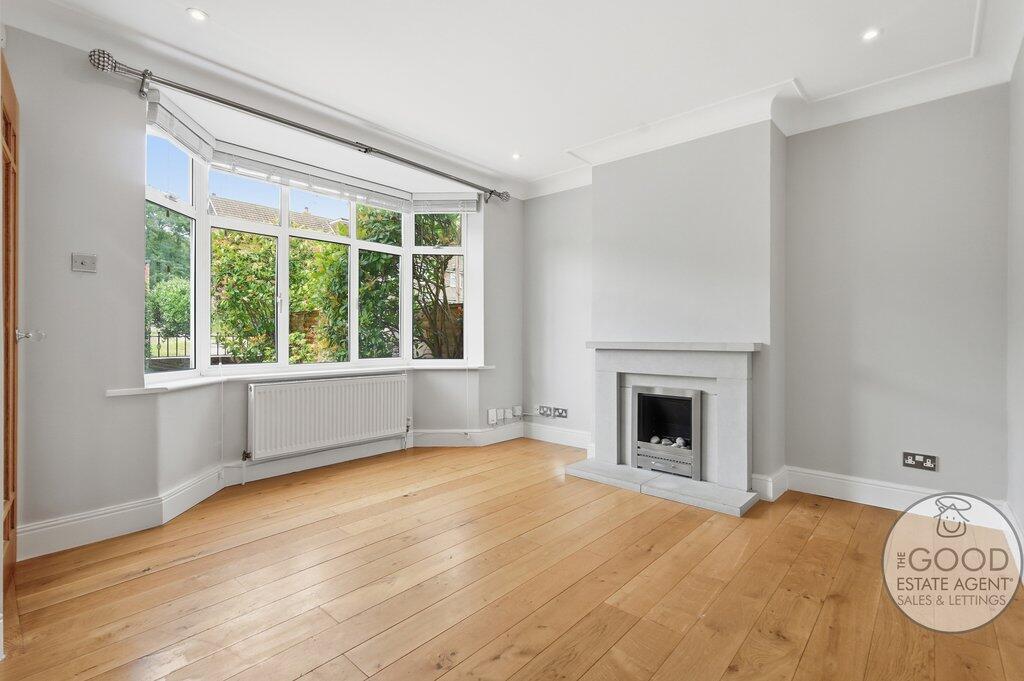 House in Epping Forest, Loughton - View 2