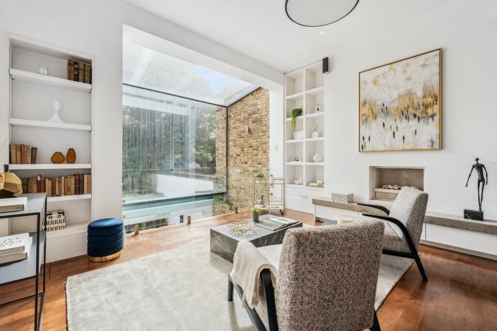 House in London - View 3