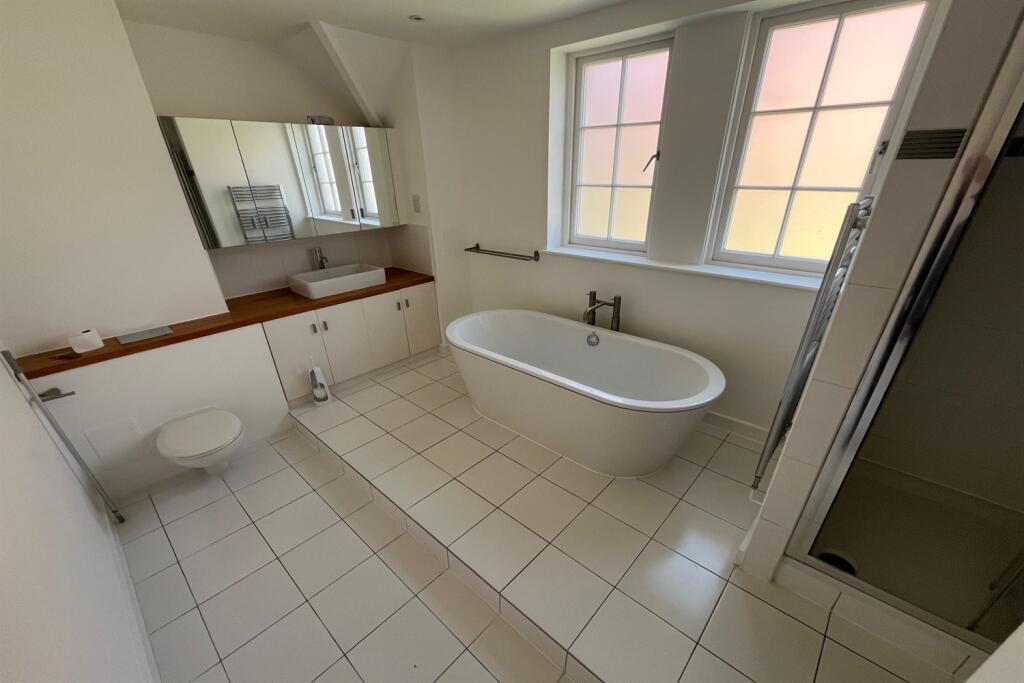 Apartment in London - View 4