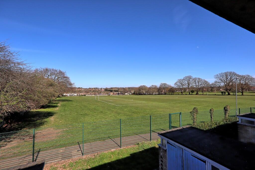 Main image of property: Hadleigh