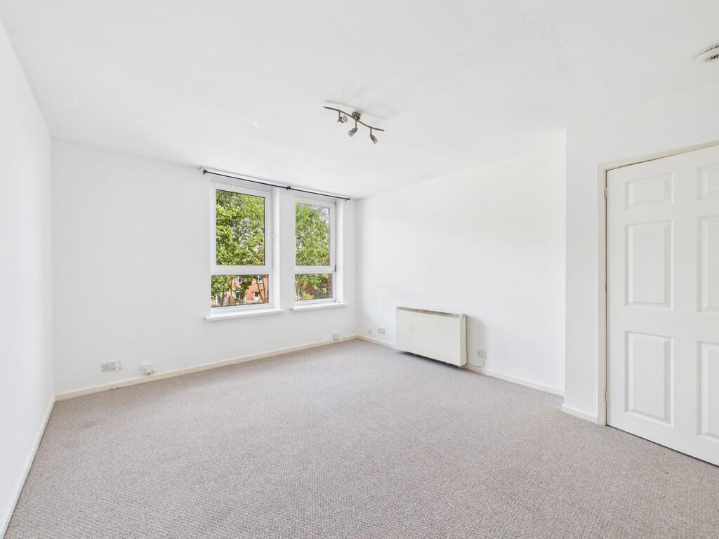 Apartment in Newcastle-under-Lyme, The Brampton - View 3