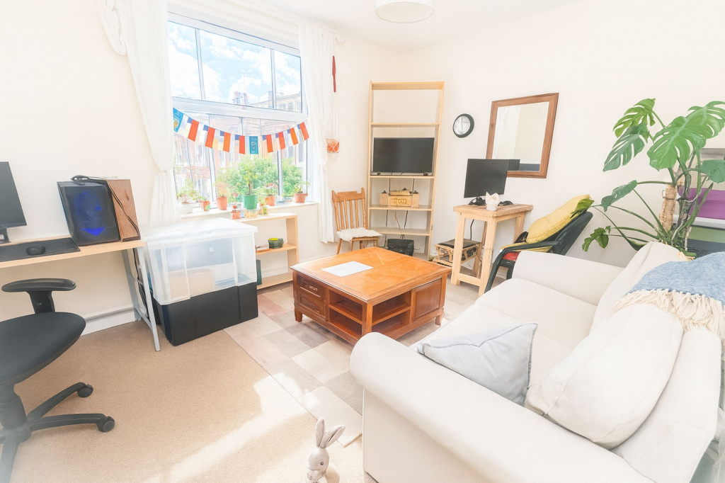 Apartment in Bristol, Totterdown - View 2
