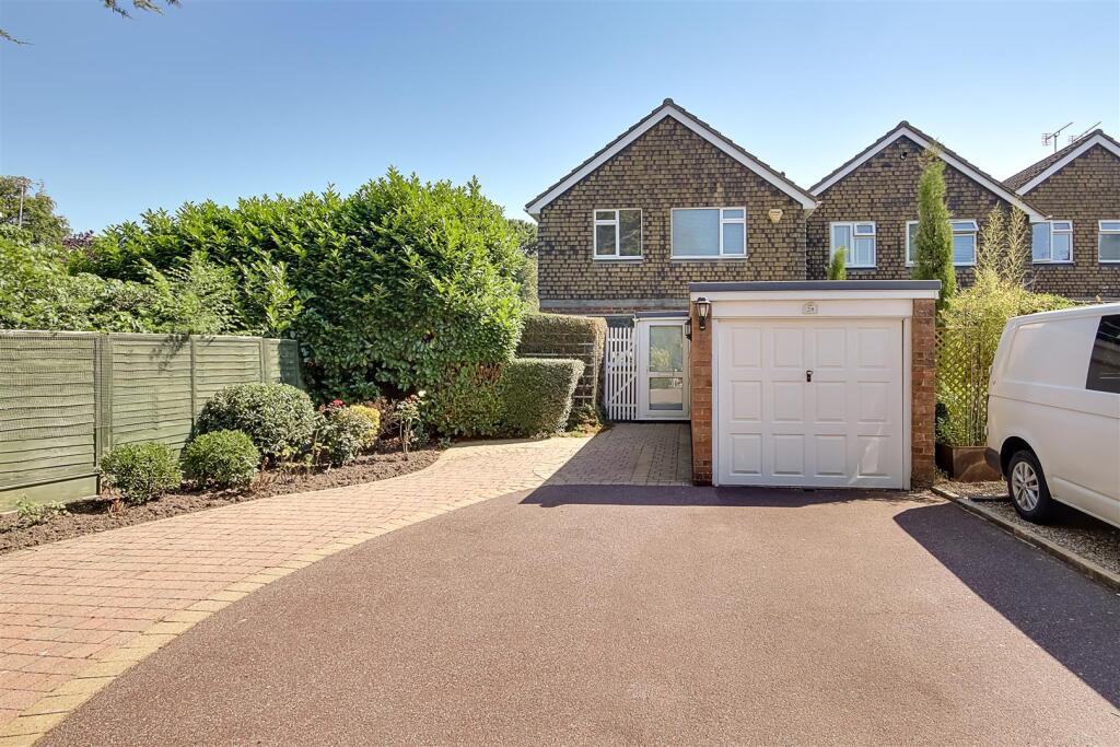 Main image of property: Cumberland Road, Angmering, BN16