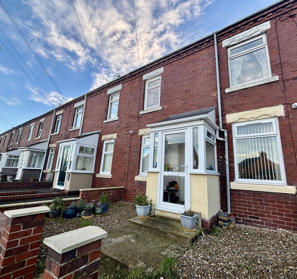 2-bed flat on Allgood Terrace, Bedlington, Northumberland, NE22 5QX, £59,950
