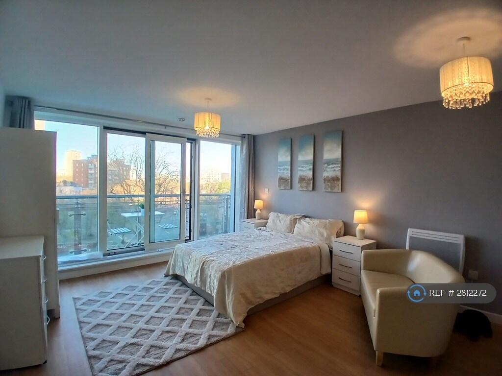 Main image of property: Roundhouse, Portsmouth, PO1