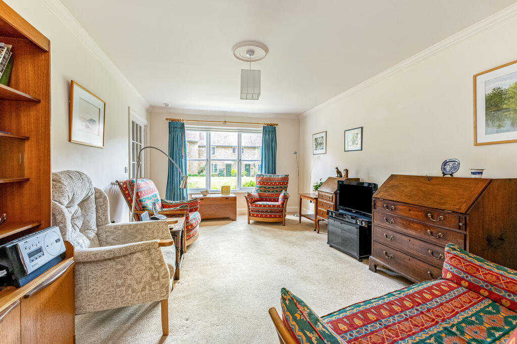 13 Framers Court, Ellis Way, High Wycombe photo 4