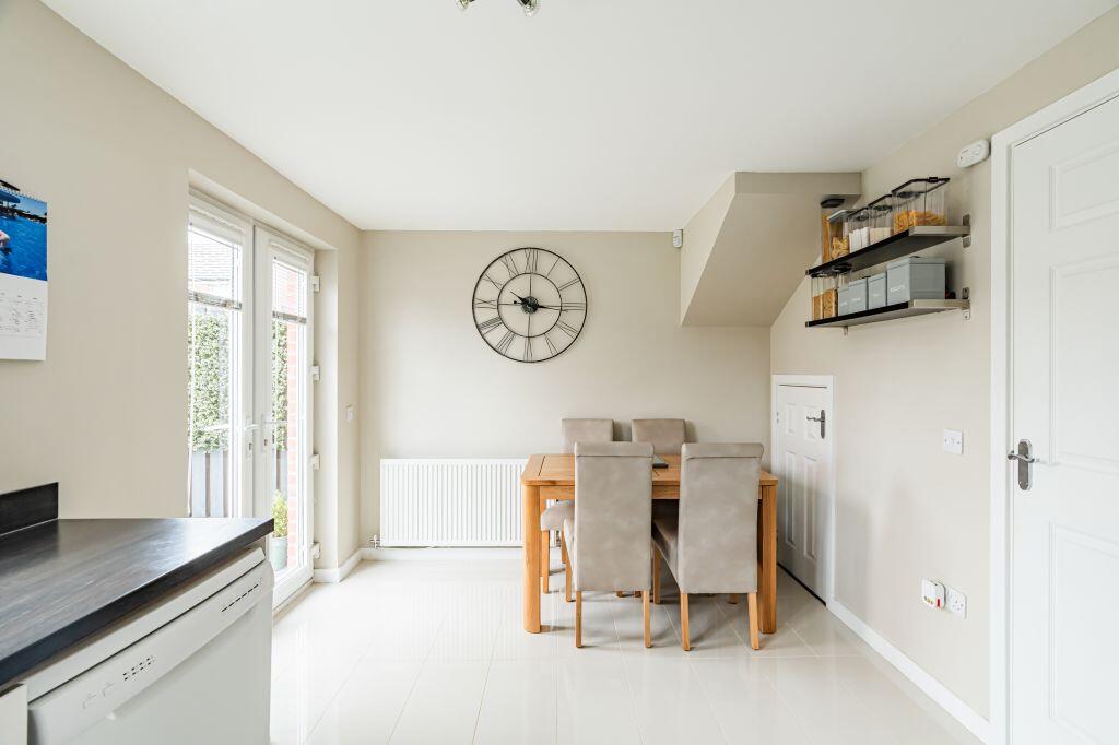 17 Dunipace Road, Edinburgh, EH12 9GH - View 5