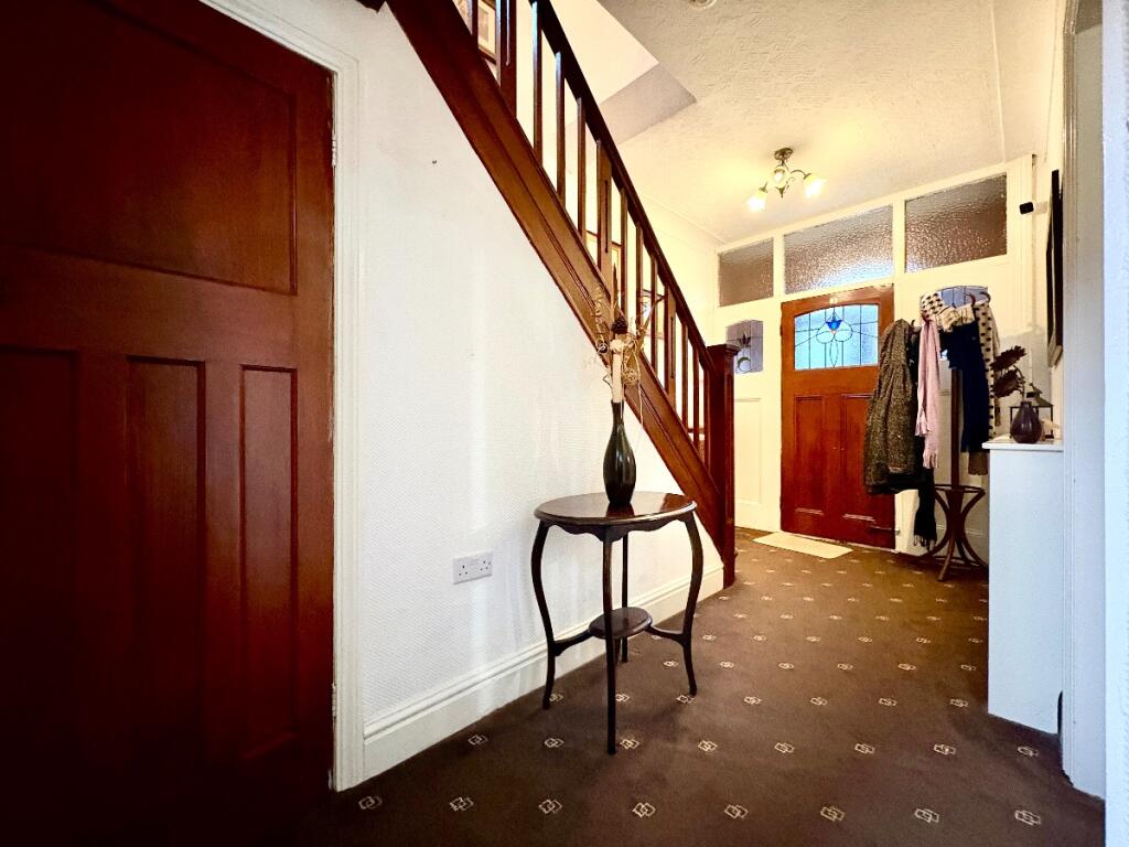 House in Bolton, Stoneclough - More