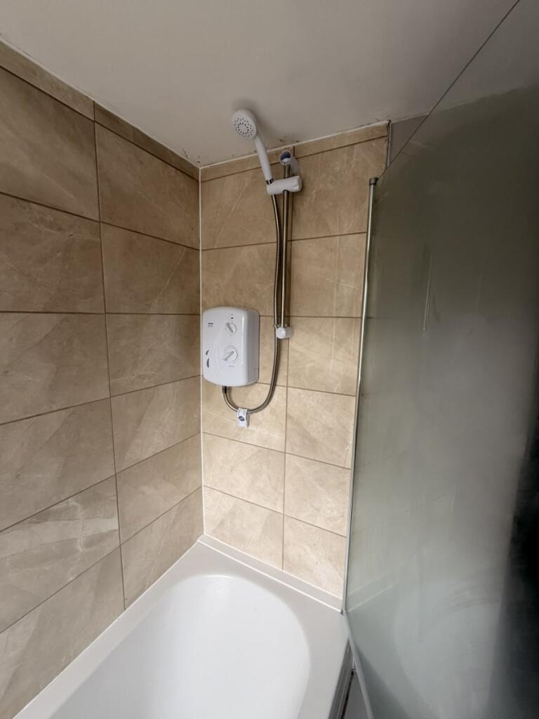 Apartment in Wigan - More