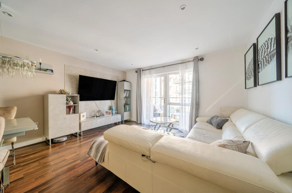 Apartment in Southampton, Crosshouse, Woolston - View 3
