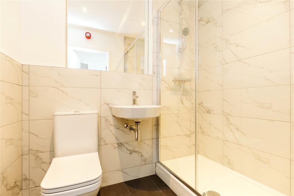 5 bedroom apartment for rent