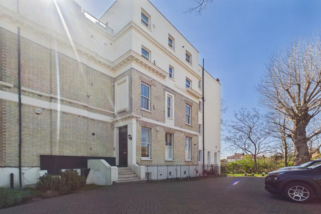 Main image of property: 508 Streatham High Road, London, SW16