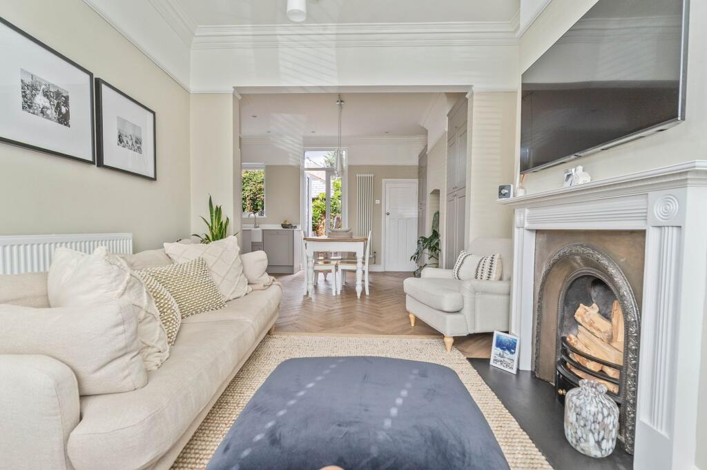 House in Newport, Ridgeway, Allt-yr-yn - View 3