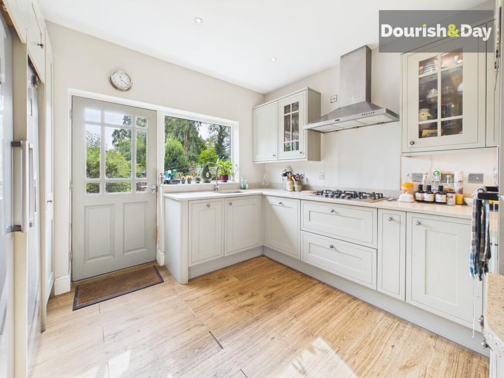 House in Stoke-on-Trent - View 4