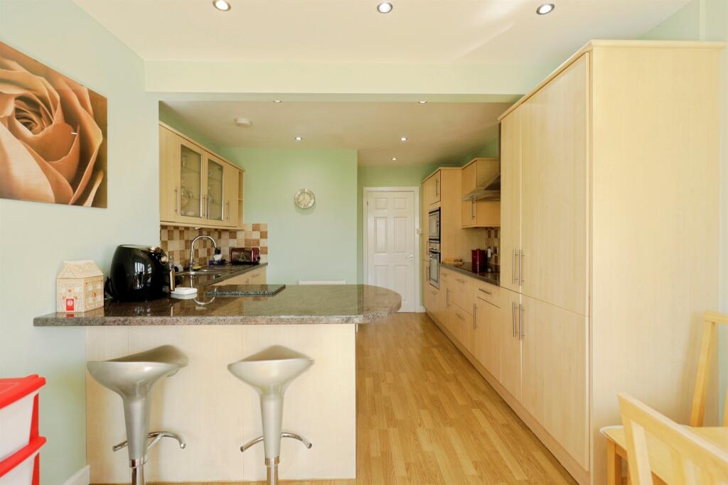 Forest Way, Harrogate photo 5