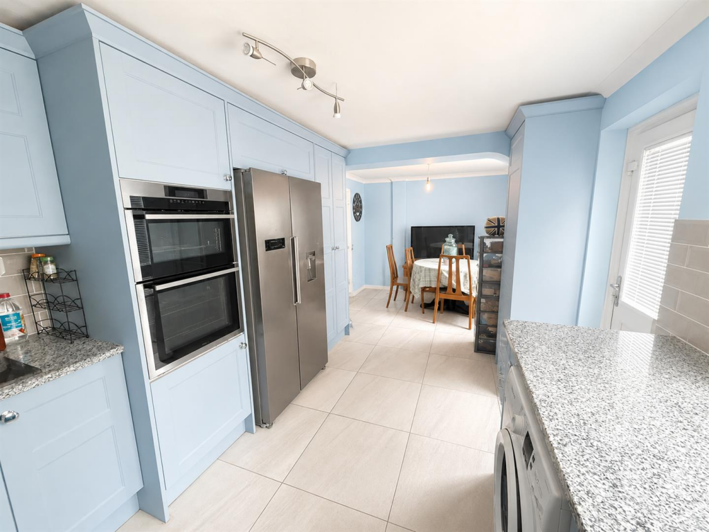House in Aberaman - View 3