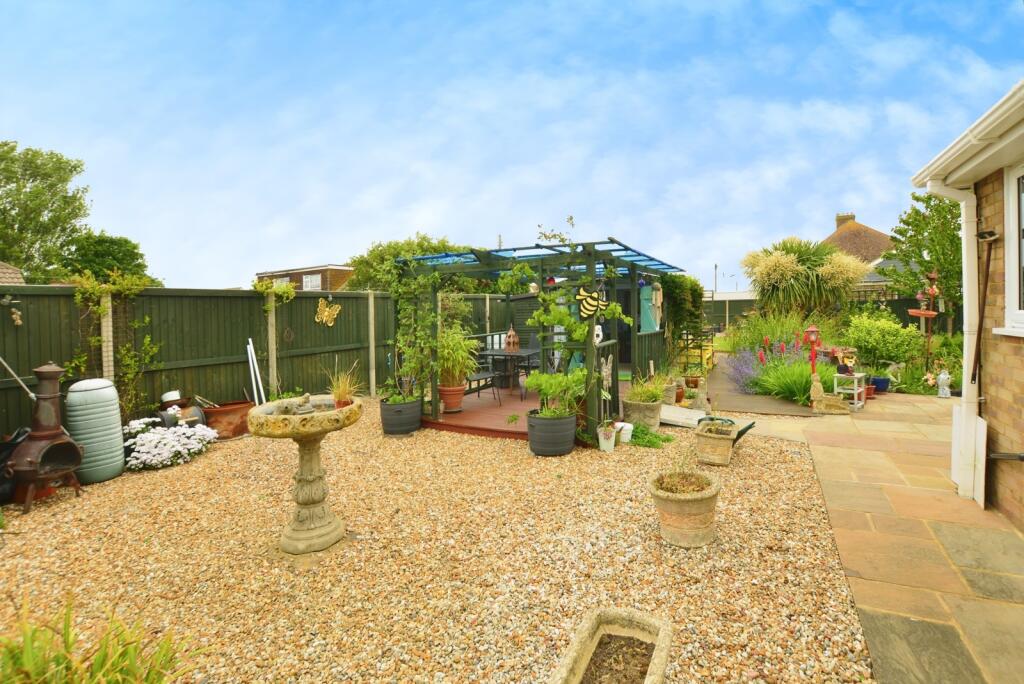 Dunes Road, Greatstone, New Romney, Kent, TN28 photo 3